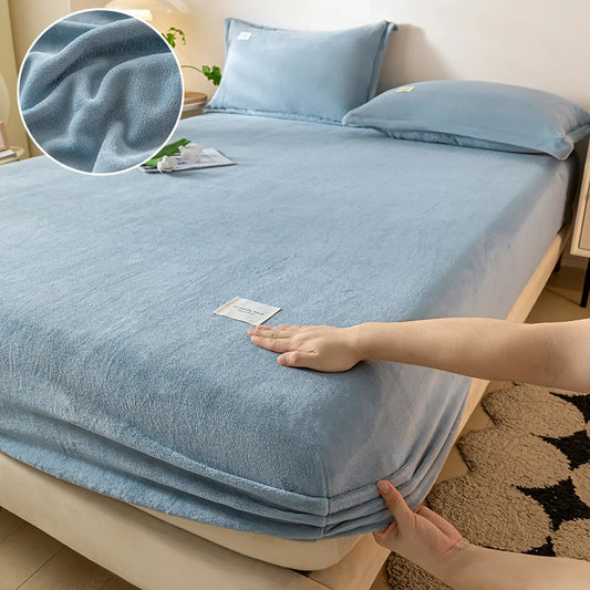 Housse-de-matelas-intégrale-bleu-clair-en-velours