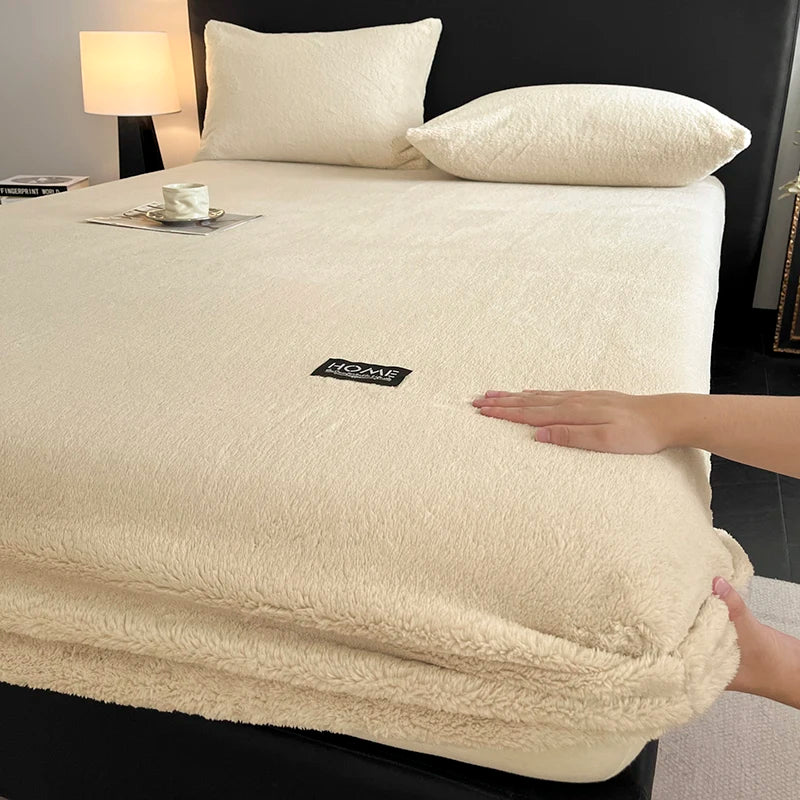 Protège-matelas intégrale beige douceur peluche – sans taies d’oreiller