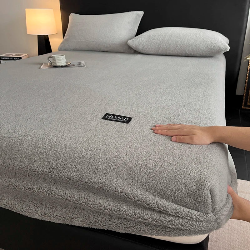 Protège-matelas intégrale gris texturé douceur polaire – sans taies d’oreille
