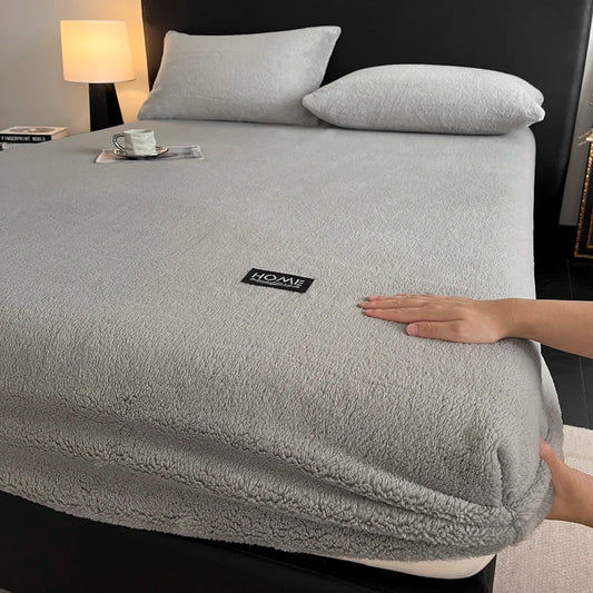 Protège-matelas intégrale gris texturé douceur polaire – sans taies d’oreille