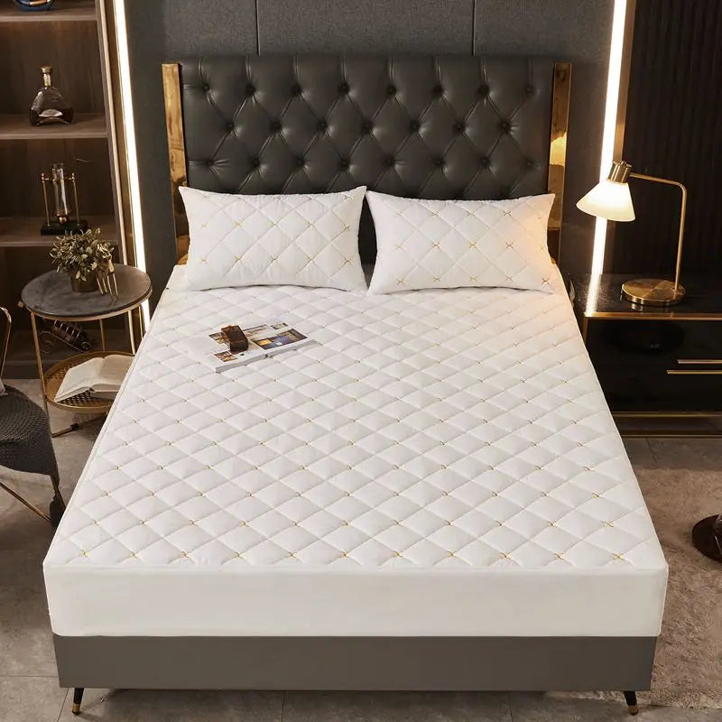 Housse de matelas anti-acarien blanche capitonnée