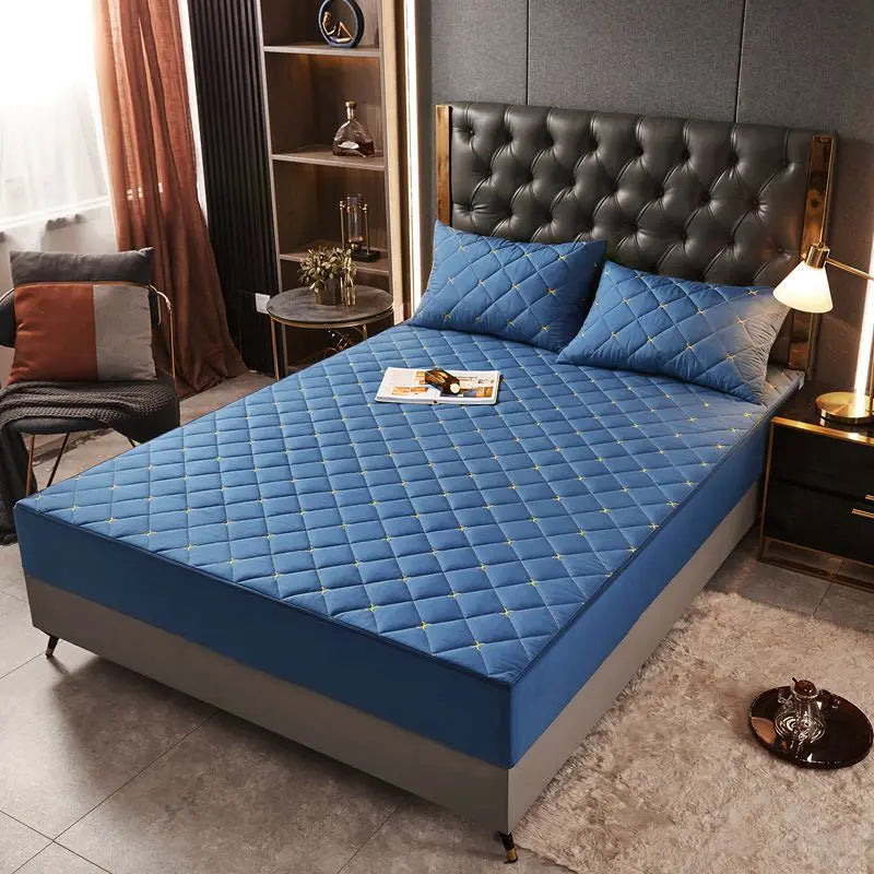 Housse de matelas anti-acarien blanche capitonnée