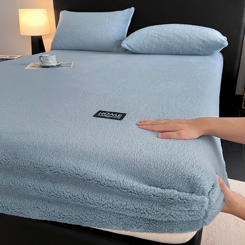 Protège-matelas intégrale bleu polaire moelleux – sans taies
