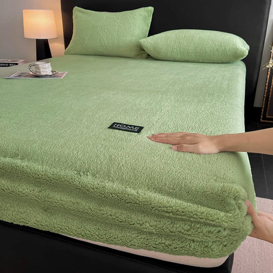 Protège-matelas intégrale vert tendre ultra-moelleux – sans taies d’oreiller