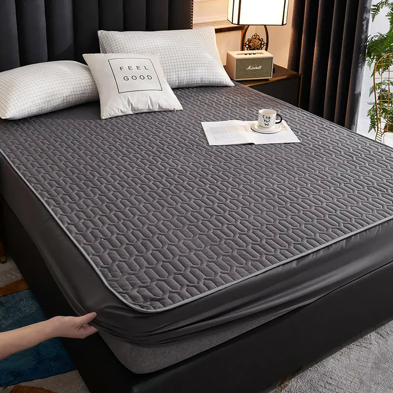 Housse de matelas imperméable noire coté