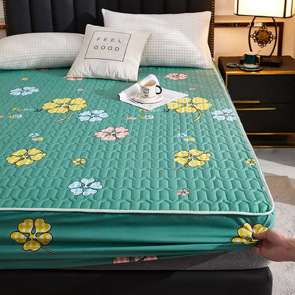 Housse de matelas imperméable fleurie gauche