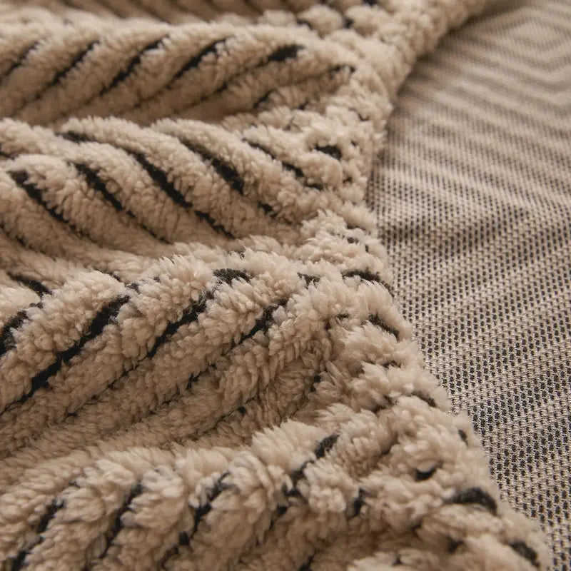 housse-matelas-integrale-kaki-geometrique-plie