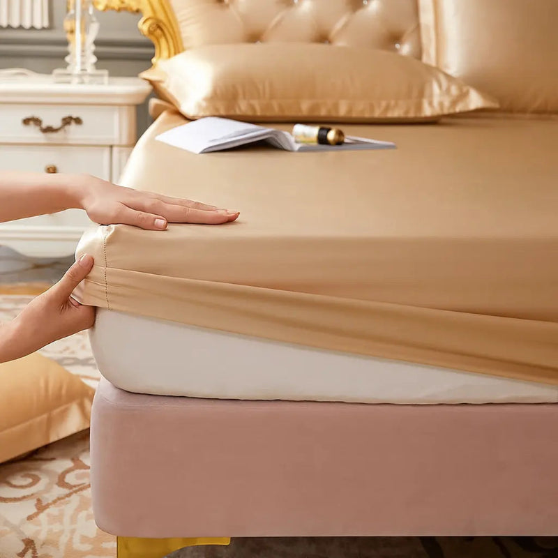 Protège-matelas intégrale ivoire doré sans taies zoom detail